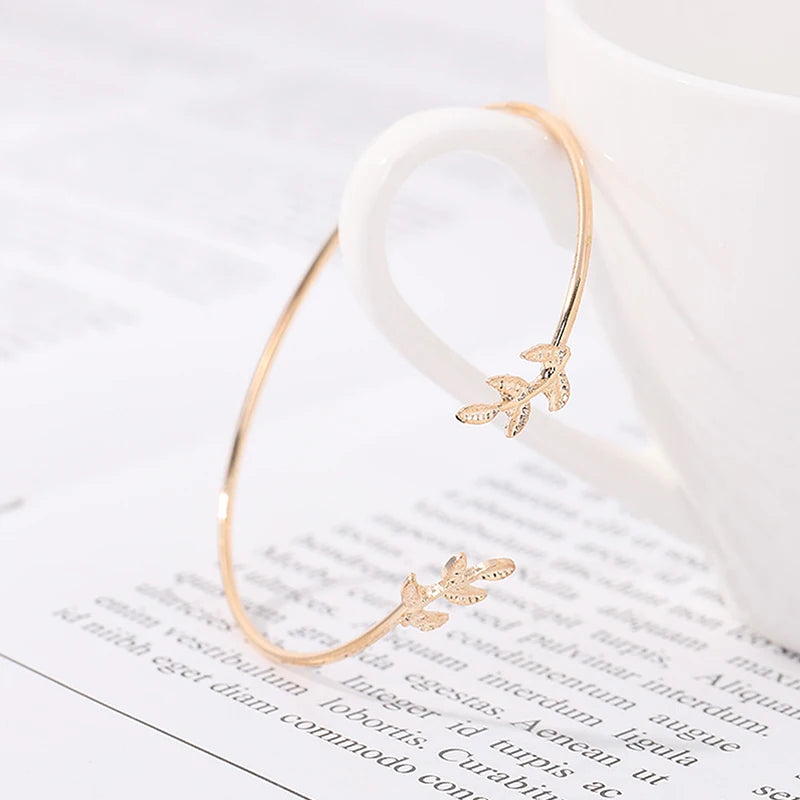Leafy Charm Armlet