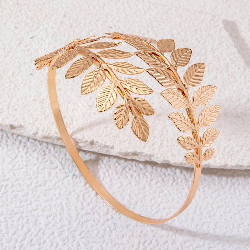 Chic Leafy Gold Arm Bangle