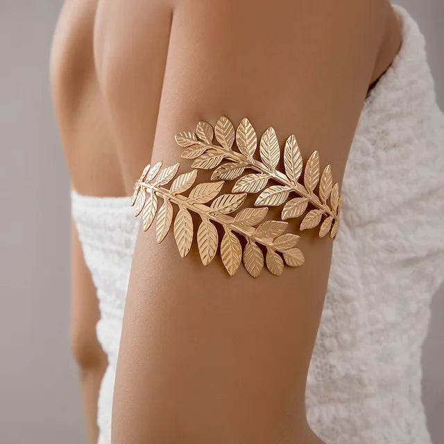 Chic Leafy Gold Arm Bangle